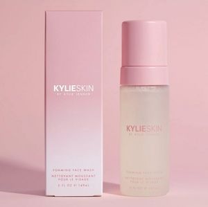 KylieSkin by Kylie Jenner Foaming Face Wash